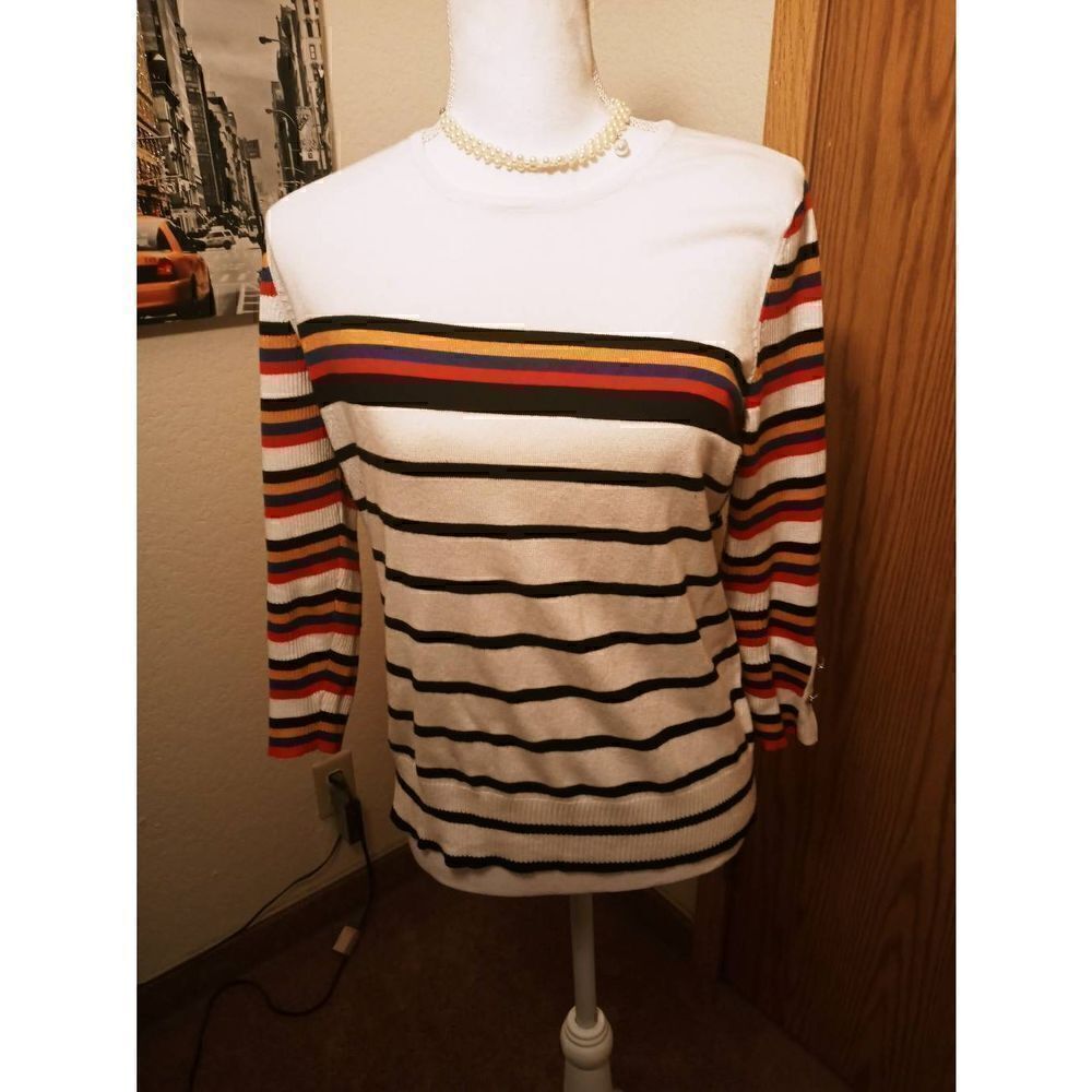 Joseph A. Petite Ladies Sweater w/Cuff Buttons-size PXL. See Measurements